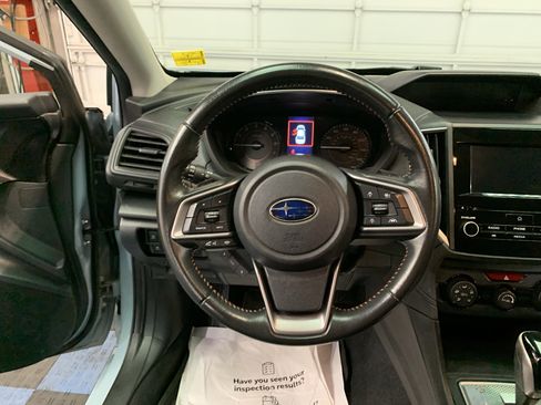 Used 2019 Subaru Crosstrek 2.0i Premium w/ Eyesight System image 16