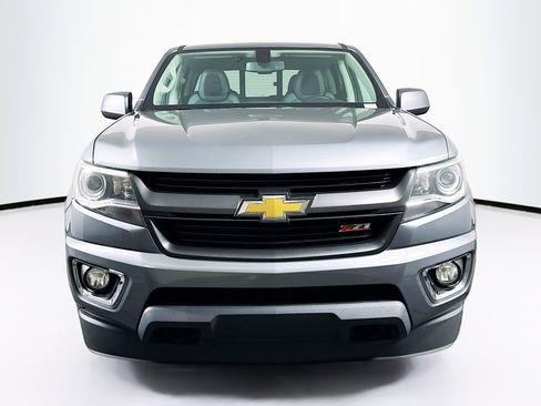 Used 2020 Chevrolet Colorado Z71 AWD/4WD image 2
