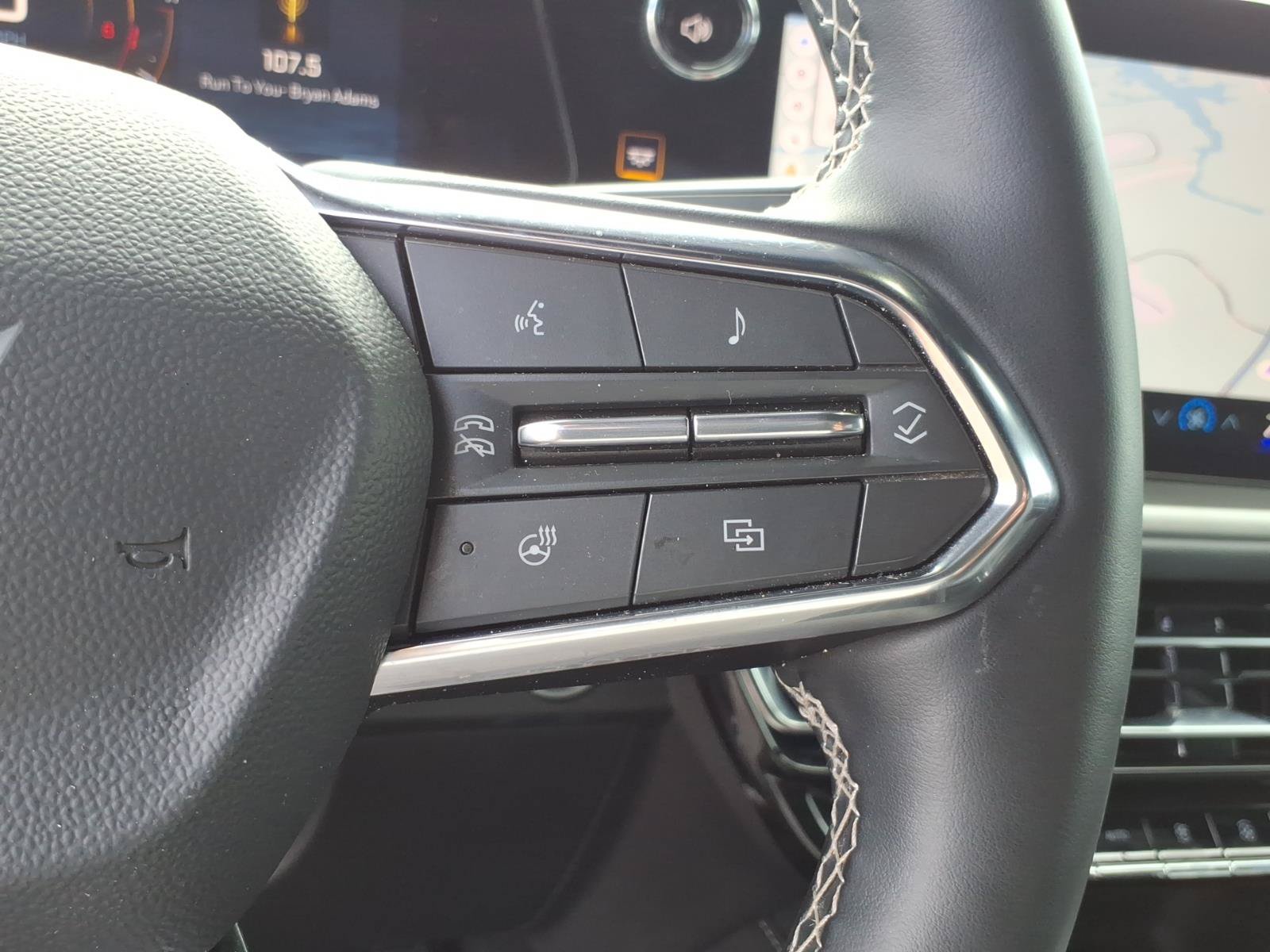 Used 2026 Chevrolet Traverse LT AWD/4WD image 19