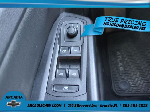 Used 2020 Volkswagen Atlas Cross Sport SE w/ Towing Package FWD image 22