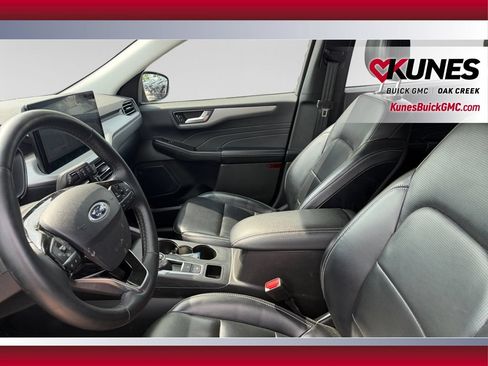 Used 2024 Ford Escape Platinum AWD/4WD image 22