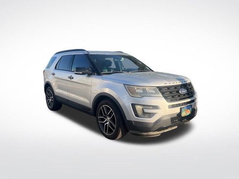Used 2016 Ford Explorer Sport w/ Equipment Group 401A image 2
