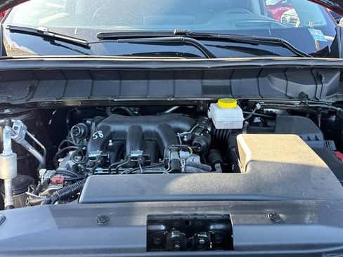 Used 2025 Nissan Pathfinder Platinum w/ Cargo Package image 25