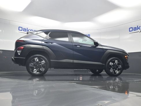 Used 2024 Hyundai Kona SEL AWD/4WD image 45