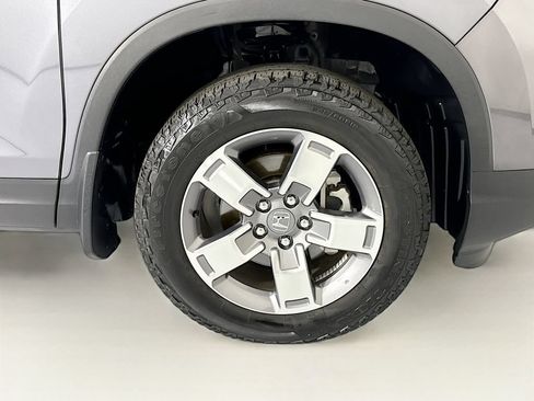 Certified 2024 Honda Ridgeline RTL image 32