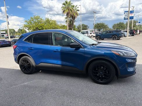 Used 2022 Ford Escape SE FWD image 10