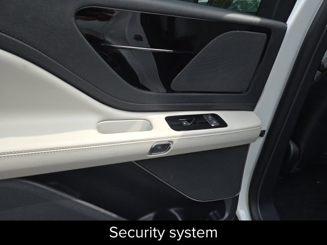 New 2026 Lincoln Aviator AWD image 32