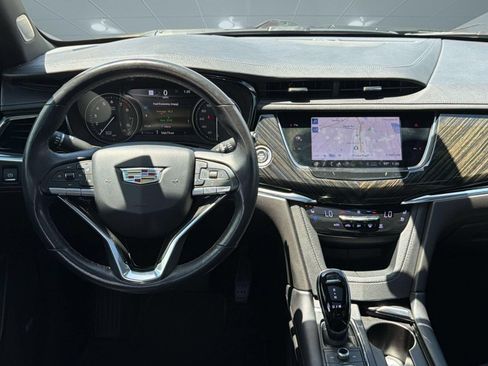 Certified 2022 Cadillac XT6 Premium Luxury w/ Technology Package FWD image 29