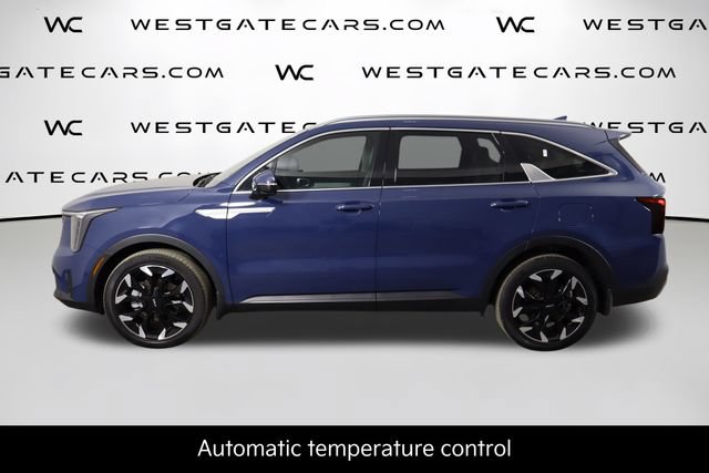 Used 2025 Kia Sorento EX FWD image 5