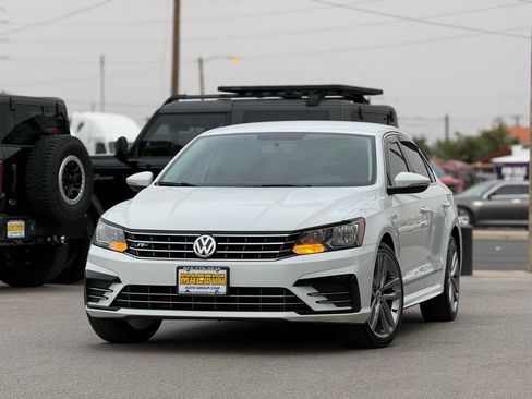 Used 2017 Volkswagen Passat 1.8T R-Line FWD image 4