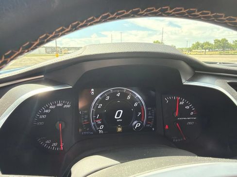 Used 2017 Chevrolet Corvette Stingray Coupe RWD image 17