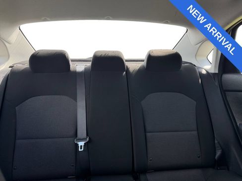 Used 2022 Kia Forte LXS w/ LXS Technology Package FWD image 14