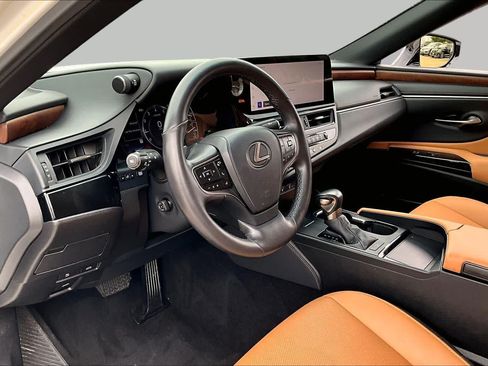 Used 2024 Lexus ES 350 w/ Premium Package FWD image 15