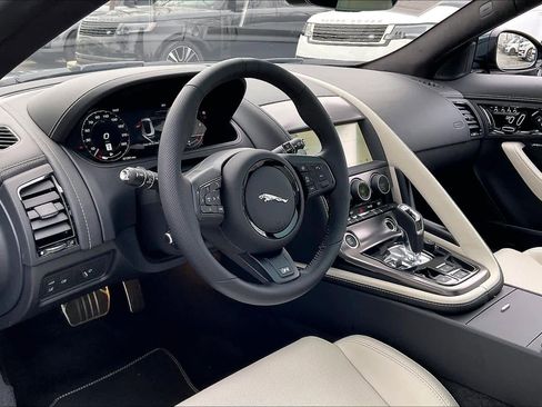 Used 2024 Jaguar F-TYPE R image 17