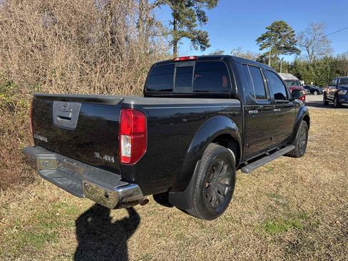 Used 2014 Nissan Frontier SL image 14