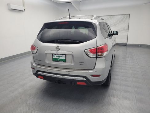Used 2015 Nissan Pathfinder SL w/ SL Premium Package AWD/4WD image 7