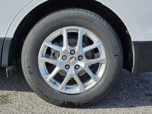 Used 2024 Chevrolet Equinox LT image 14
