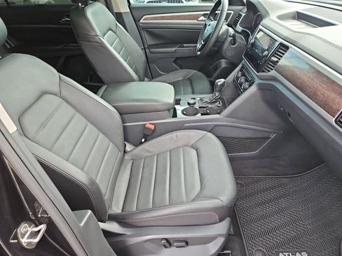 Used 2019 Volkswagen Atlas SEL Premium AWD/4WD image 13