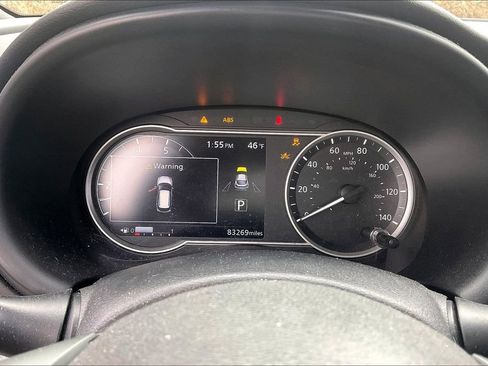 Used 2018 Nissan Kicks SR image 15