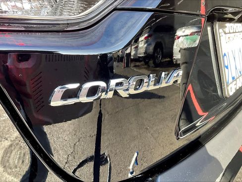 Used 2024 Toyota Corolla LE image 29