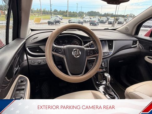Used 2018 Buick Encore Essence FWD image 8