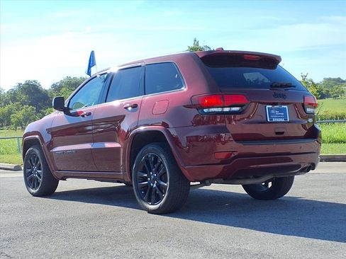 Used 2020 Jeep Grand Cherokee Altitude image 5