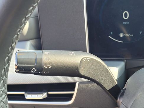 Used 2024 Hyundai Sonata SEL w/ Convenience Package image 17