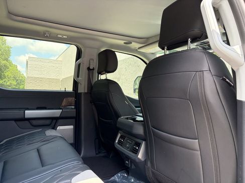 New 2026 Ford F250 Lariat w/ Black Appearance Package AWD/4WD image 27