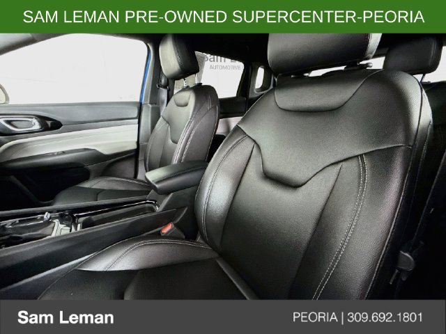 Used 2025 Jeep Compass Limited AWD/4WD image 19