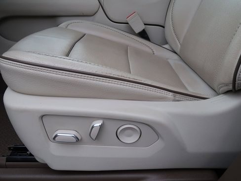 Certified 2023 GMC Yukon Denali w/ Max Trailering Package image 12