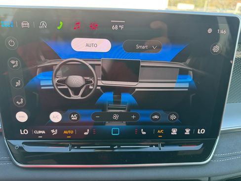 New 2026 Volkswagen Tiguan SE R-Line FWD image 18