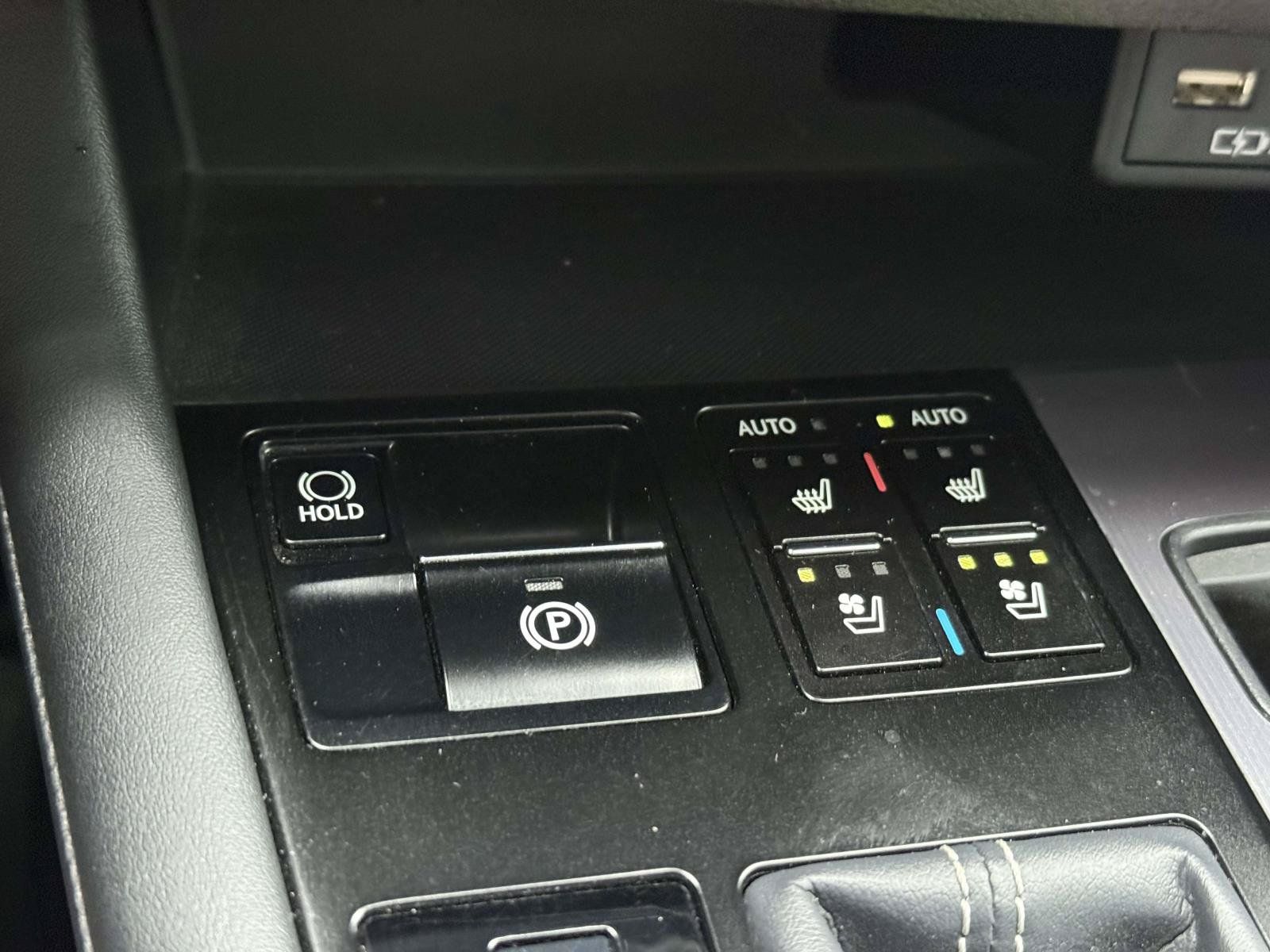 Used 2020 Lexus RX 350 F Sport w/ Accessory Package AWD/4WD image 24