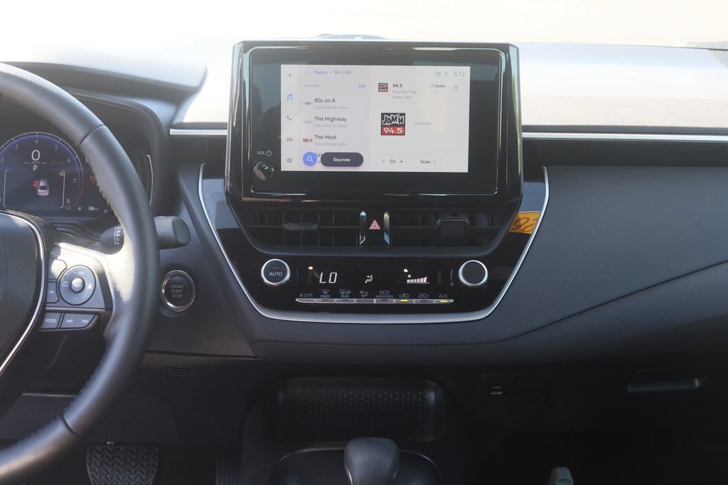 Used 2026 Toyota Corolla SE FWD image 23