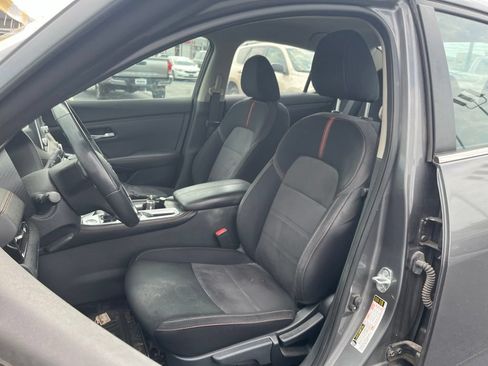 Used 2021 Nissan Sentra SR FWD image 19