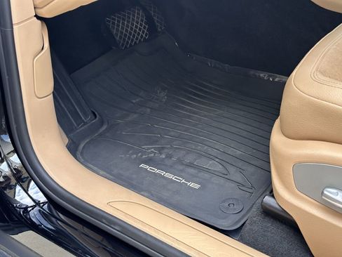 Used 2017 Porsche Macan image 26