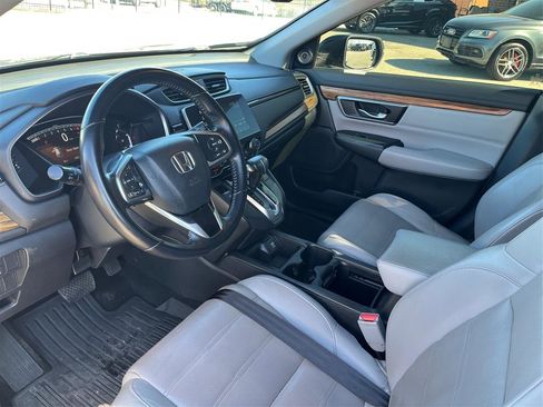 Used 2018 Honda CR-V Touring image 9