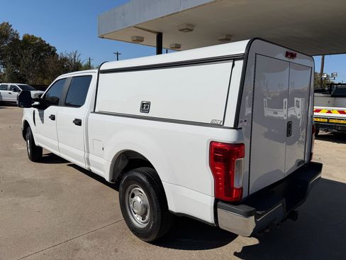 Used 2017 Ford F350 XL image 3