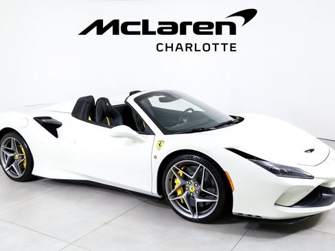 Used 2021 Ferrari F8 Tributo RWD image 2