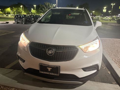 Used 2020 Buick Encore Preferred FWD image 1