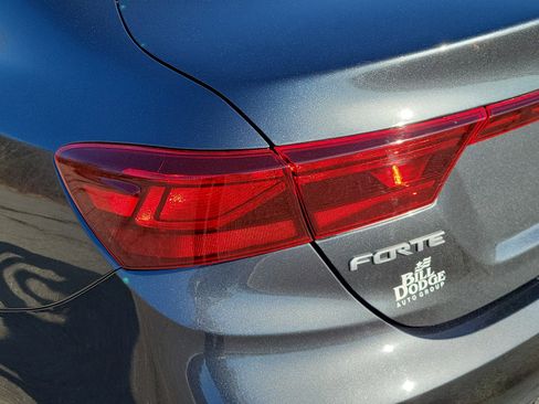 Used 2024 Kia Forte LXS FWD image 11