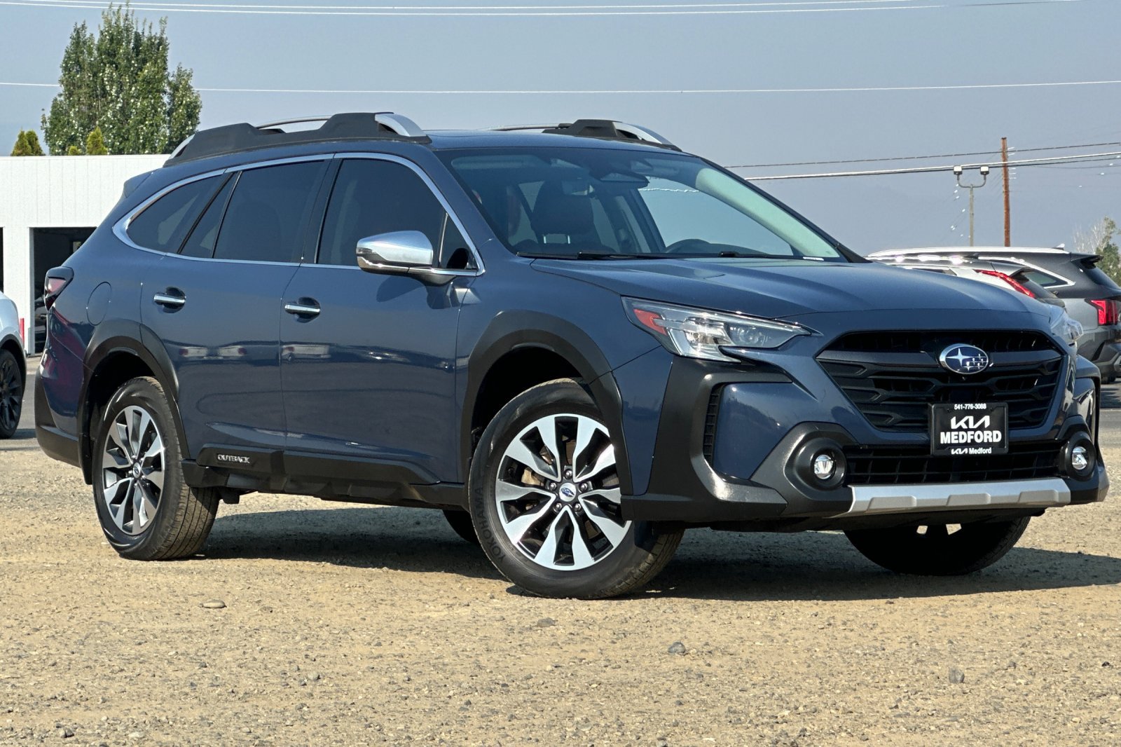 Used 2024 Subaru Outback Touring XT AWD/4WD image 2