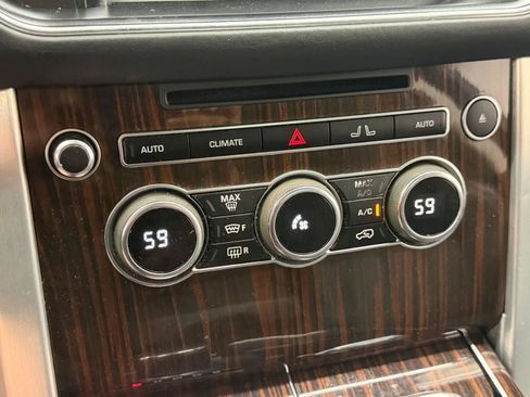 Used 2015 Land Rover Range Rover Supercharged AWD/4WD image 30
