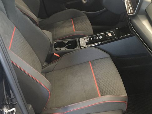 New 2025 Volkswagen GTI SE image 7