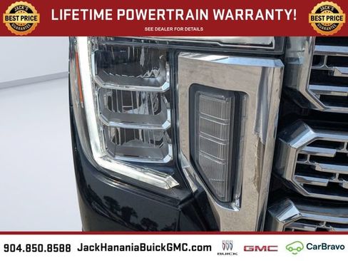 Used 2023 GMC Sierra 3500 Denali w/ Denali Black Diamond Edition AWD/4WD image 10