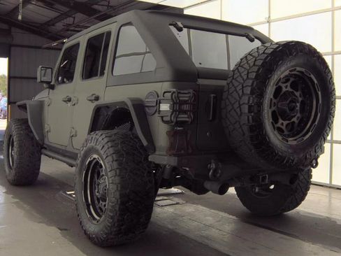 Used 2019 Jeep Wrangler Unlimited Rubicon AWD/4WD image 5