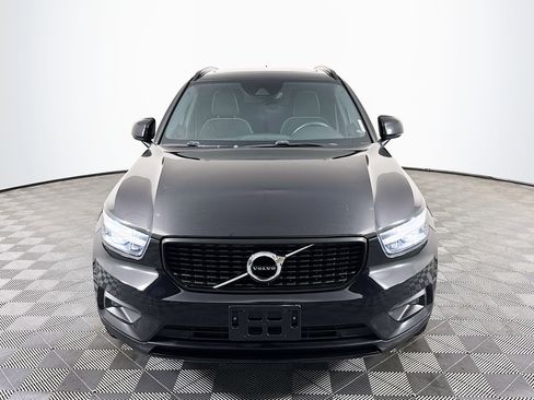 Used 2020 Volvo XC40 T5 R-Design image 2