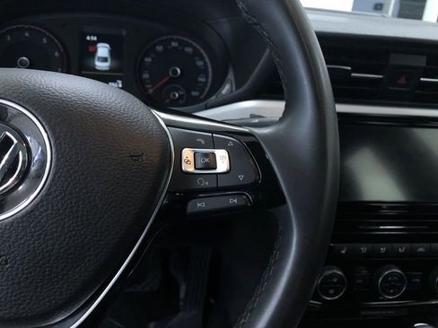 Used 2022 Volkswagen Passat 2.0T SE image 17