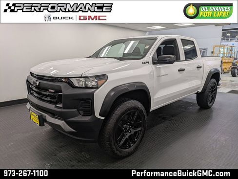 Used 2024 Chevrolet Colorado Trail Boss w/ Safety Package image 1