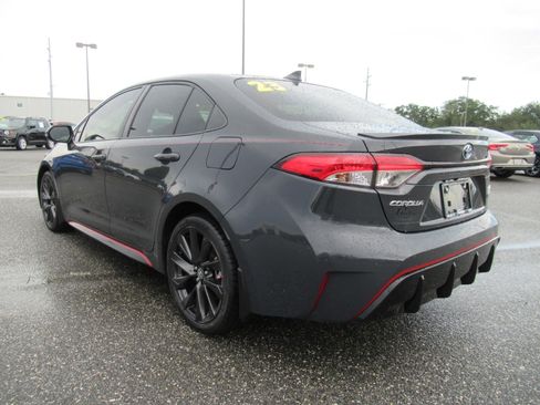 Used 2023 Toyota Corolla SE FWD image 5