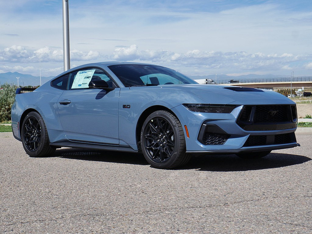 New 2026 Ford Mustang GT Premium w/ GT Performance Package RWD image 7